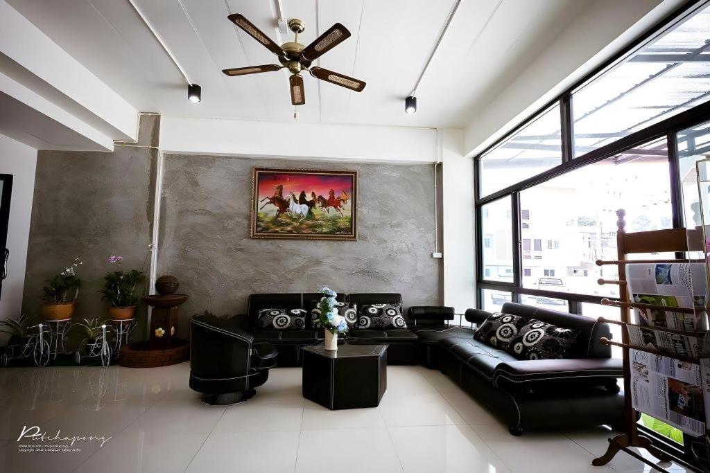Pornsiri Hotel Sisaket Exterior foto